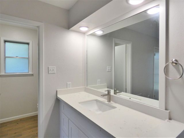 604 Golfview Drive, Richmond, TX 77469