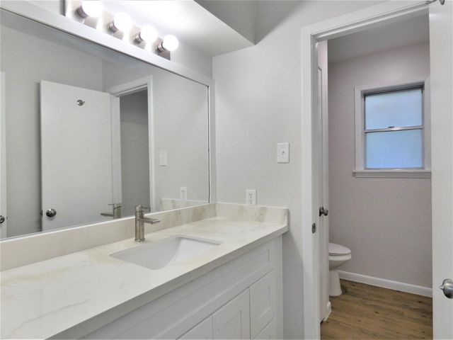 604 Golfview Drive, Richmond, TX 77469