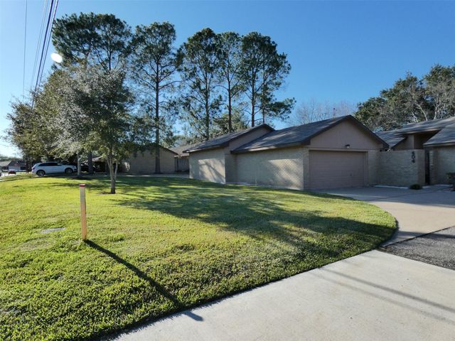 604 Golfview Drive, Richmond, TX 77469
