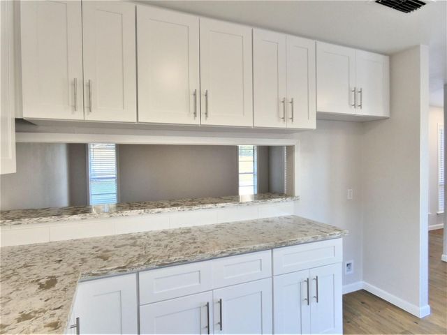 604 Golfview Drive, Richmond, TX 77469