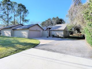 604 Golfview Drive, Richmond, TX 77469