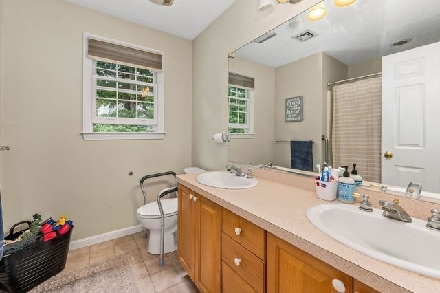 10 Crab Apple Lane 10, Franklin, MA 02038