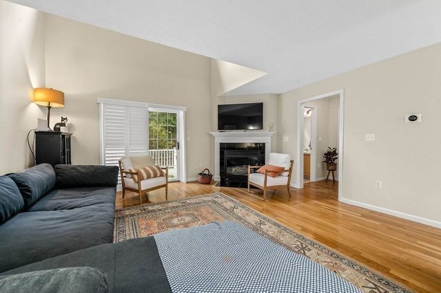 10 Crab Apple Lane 10, Franklin, MA 02038