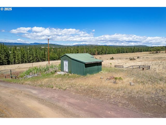 222 PILUK Ln, Goldendale, WA 98620