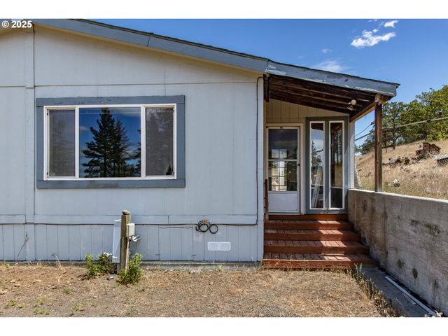 222 PILUK Ln, Goldendale, WA 98620