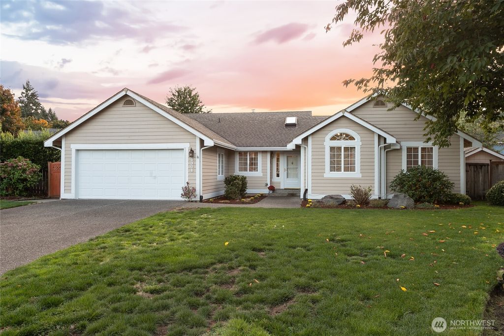 5301 44th Court SE, Lacey, WA 98503
