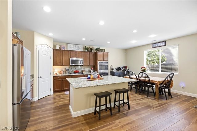 10315 Parkview Mountain Avenue, Las Vegas, NV 89166