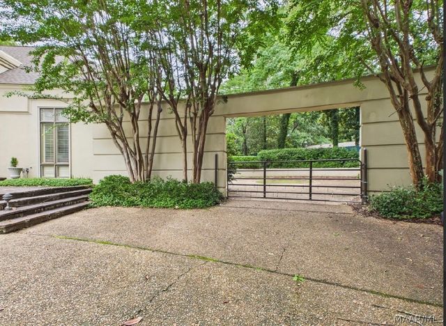 1829 Fairlee Court, Montgomery, AL 36106