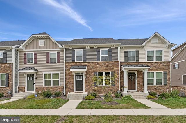 46275 MOUNT KELLOGG TER, Sterling, VA 20164