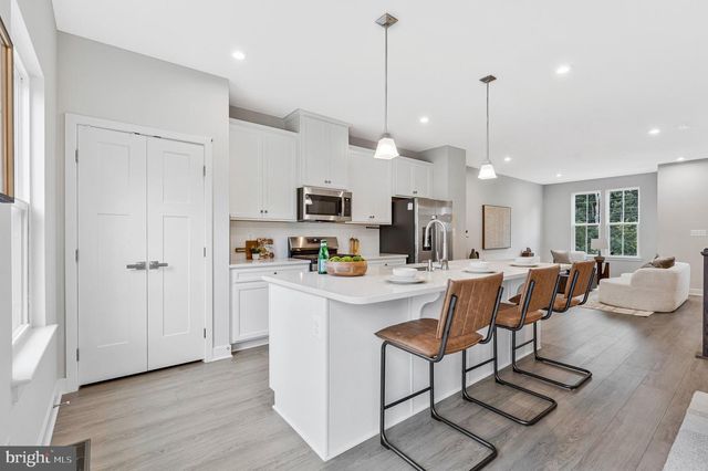46275 MOUNT KELLOGG TER, Sterling, VA 20164