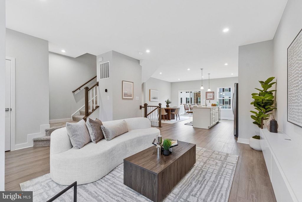 46275 MOUNT KELLOGG TER, Sterling, VA 20164