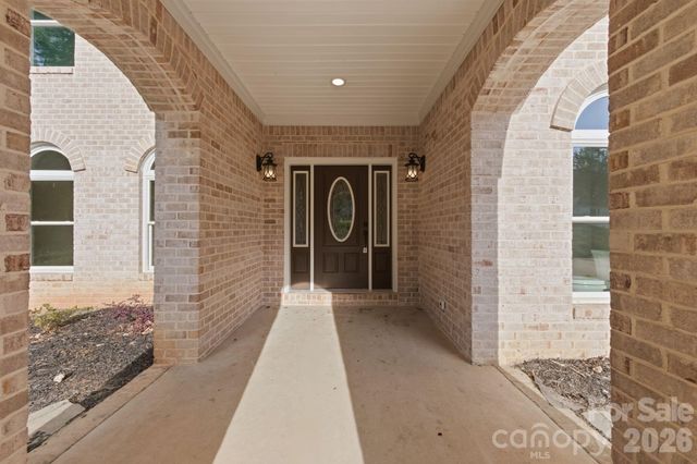 160 Tullyries Lane, Lewisville, NC 27023