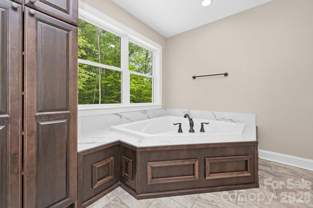 160 Tullyries Lane, Lewisville, NC 27023
