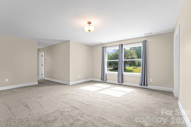 160 Tullyries Lane, Lewisville, NC 27023