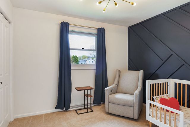 29W332 Mark Drive, Naperville, IL 60564