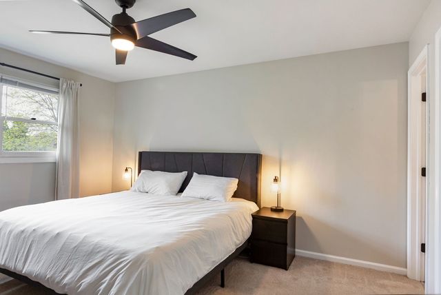 29W332 Mark Drive, Naperville, IL 60564