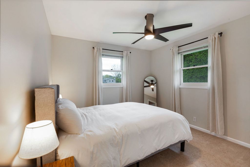 Image 15 of property listing at 29W332 Mark Drive, Naperville, IL 60564