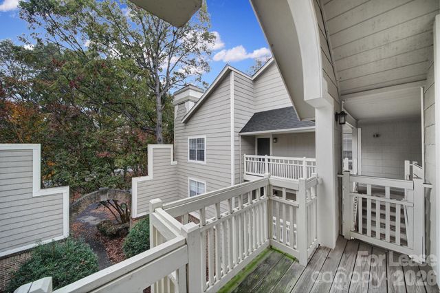 5007 Sharon Road E, Charlotte, NC 28210