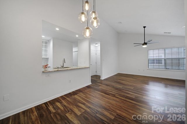 5007 Sharon Road E, Charlotte, NC 28210