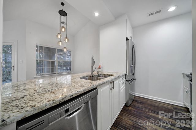 5007 Sharon Road E, Charlotte, NC 28210