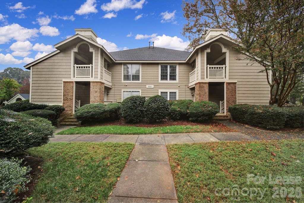 5007 Sharon Road E, Charlotte, NC 28210
