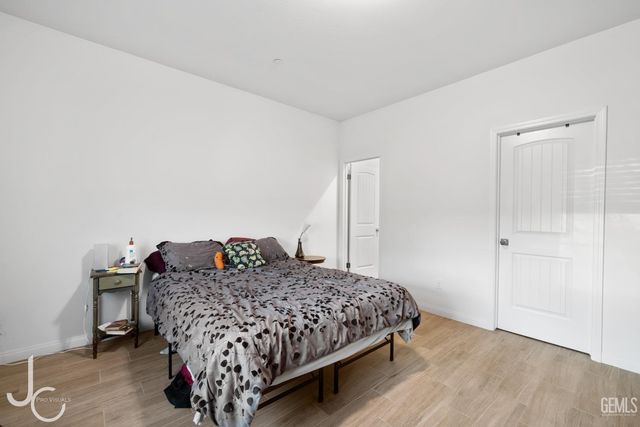 3924 Majorca Court, Bakersfield, CA 93306