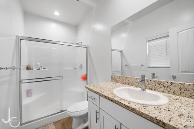 3924 Majorca Court, Bakersfield, CA 93306