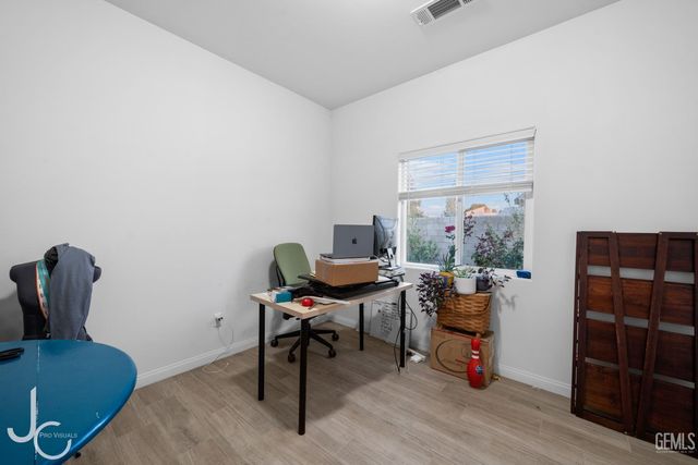 3924 Majorca Court, Bakersfield, CA 93306