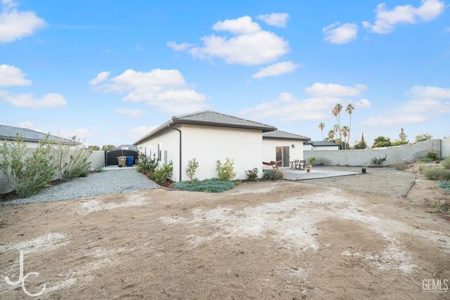 3924 Majorca Court, Bakersfield, CA 93306