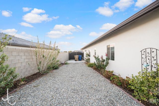 3924 Majorca Court, Bakersfield, CA 93306