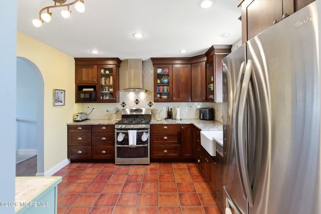 15 William Drive, Howell, NJ 07731