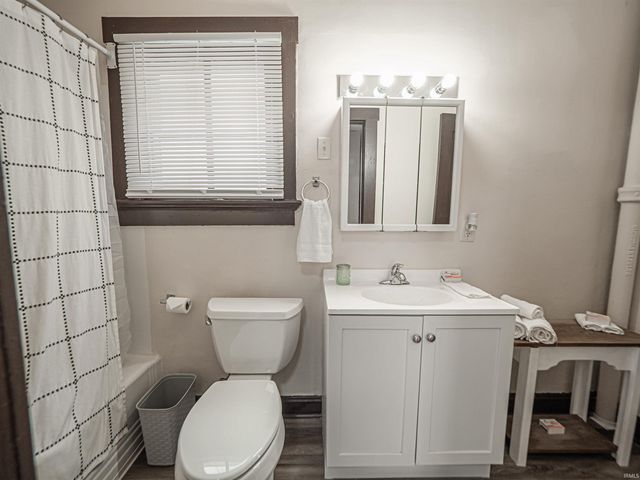 2112 W Delaware Street, Evansville, IN 47712