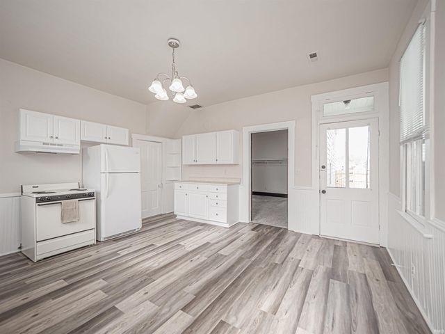 2112 W Delaware Street, Evansville, IN 47712