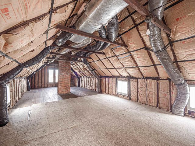 2112 W Delaware Street, Evansville, IN 47712