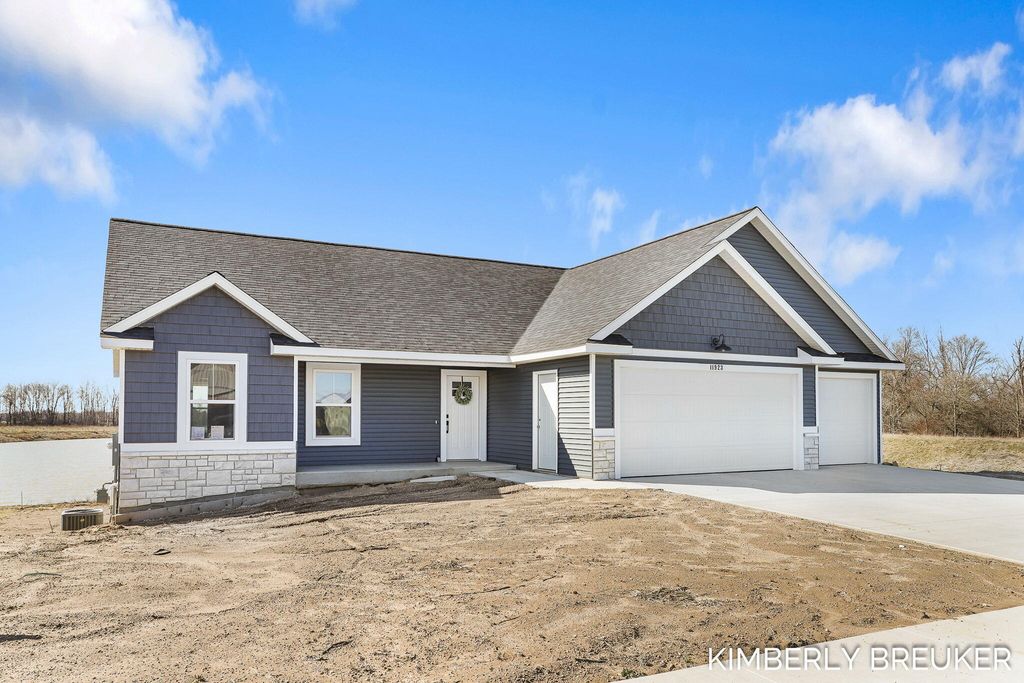 11923 Everett Avenue, Allendale, MI 49401