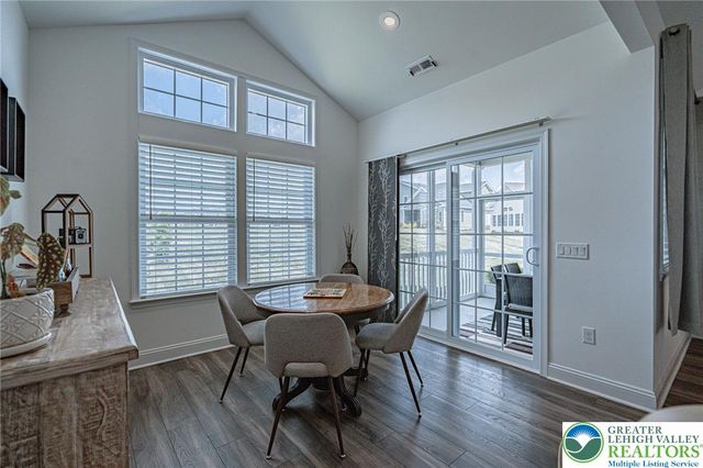 3715 Founders XING, Bethlehem Twp, PA 18045