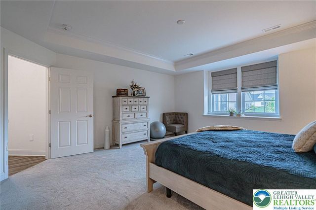 3715 Founders XING, Bethlehem Twp, PA 18045