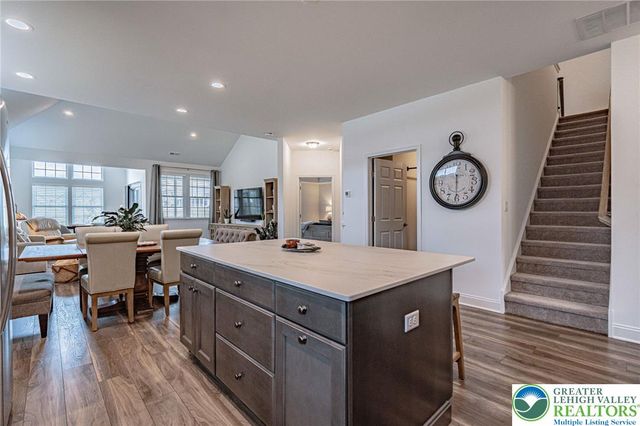 3715 Founders XING, Bethlehem Twp, PA 18045