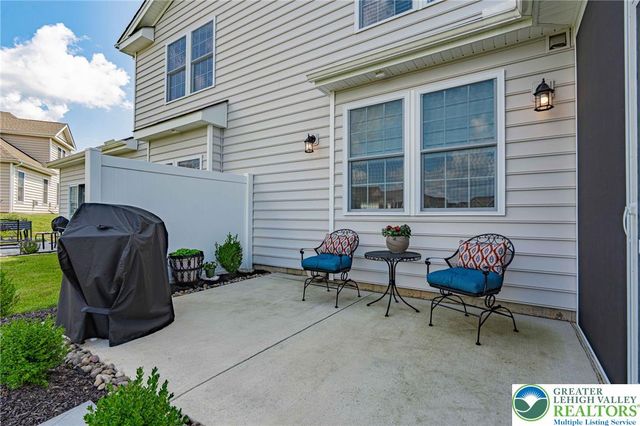 3715 Founders XING, Bethlehem Twp, PA 18045