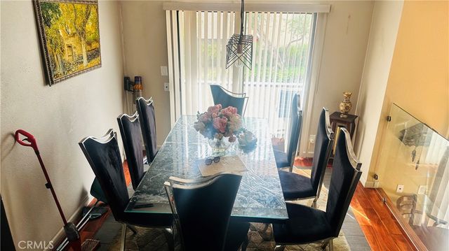 5711 Owensmouth 109, Woodland Hills, CA 91367