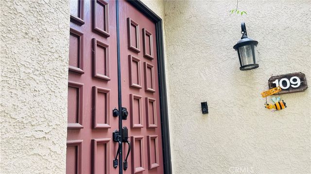 5711 Owensmouth 109, Woodland Hills, CA 91367