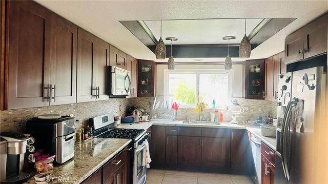 5711 Owensmouth 109, Woodland Hills, CA 91367