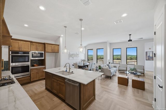 4214 Summit Place, San Antonio, TX 78257
