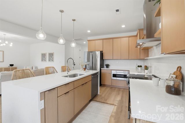2822 Dogwood Avenue, Charlotte, NC 28206
