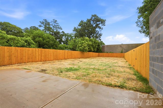 2822 Dogwood Avenue, Charlotte, NC 28206