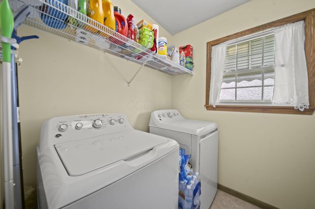 334 Glenridge Circle, Howard, OH 43028