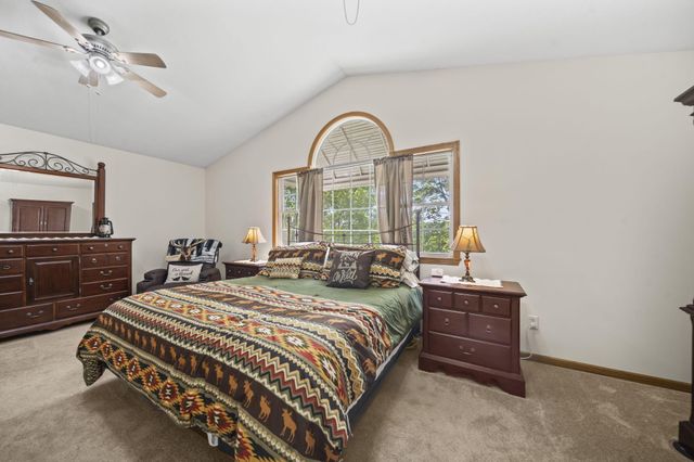 334 Glenridge Circle, Howard, OH 43028