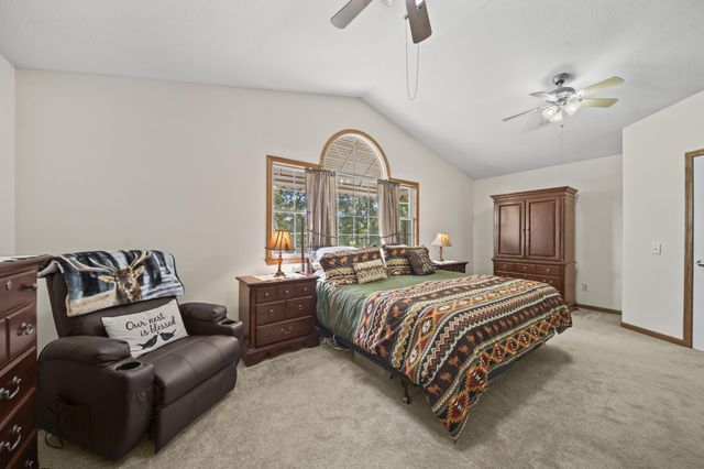 334 Glenridge Circle, Howard, OH 43028