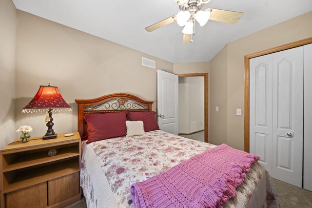 334 Glenridge Circle, Howard, OH 43028