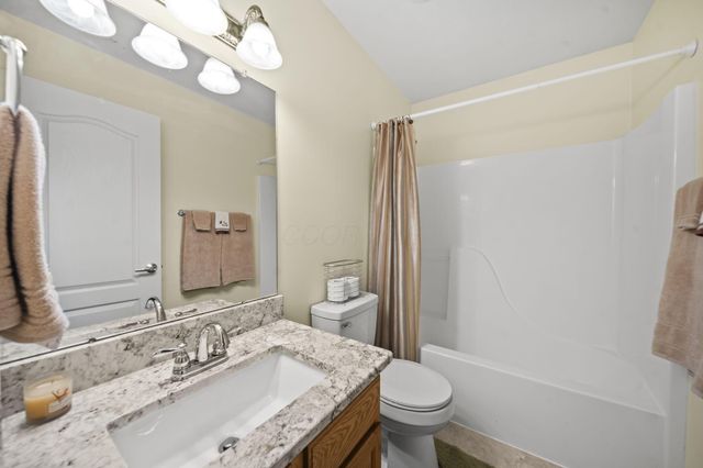 334 Glenridge Circle, Howard, OH 43028